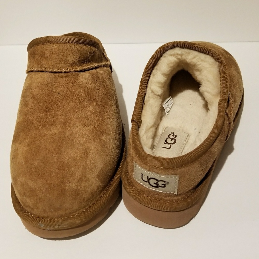 UGG Slippers Size 8